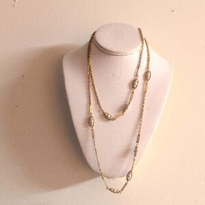 Sarah Coventry gold tone chain